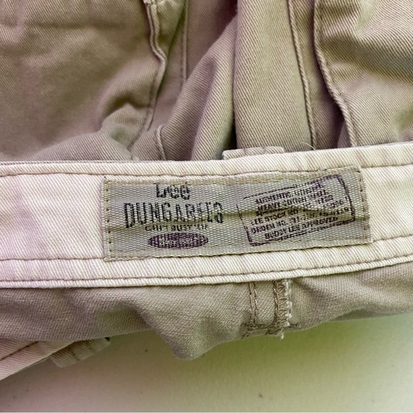 Vintage Lee Dungarees Cargo Shorts Mens 32x10 Longer Length Khaki - Picture 6 of 11